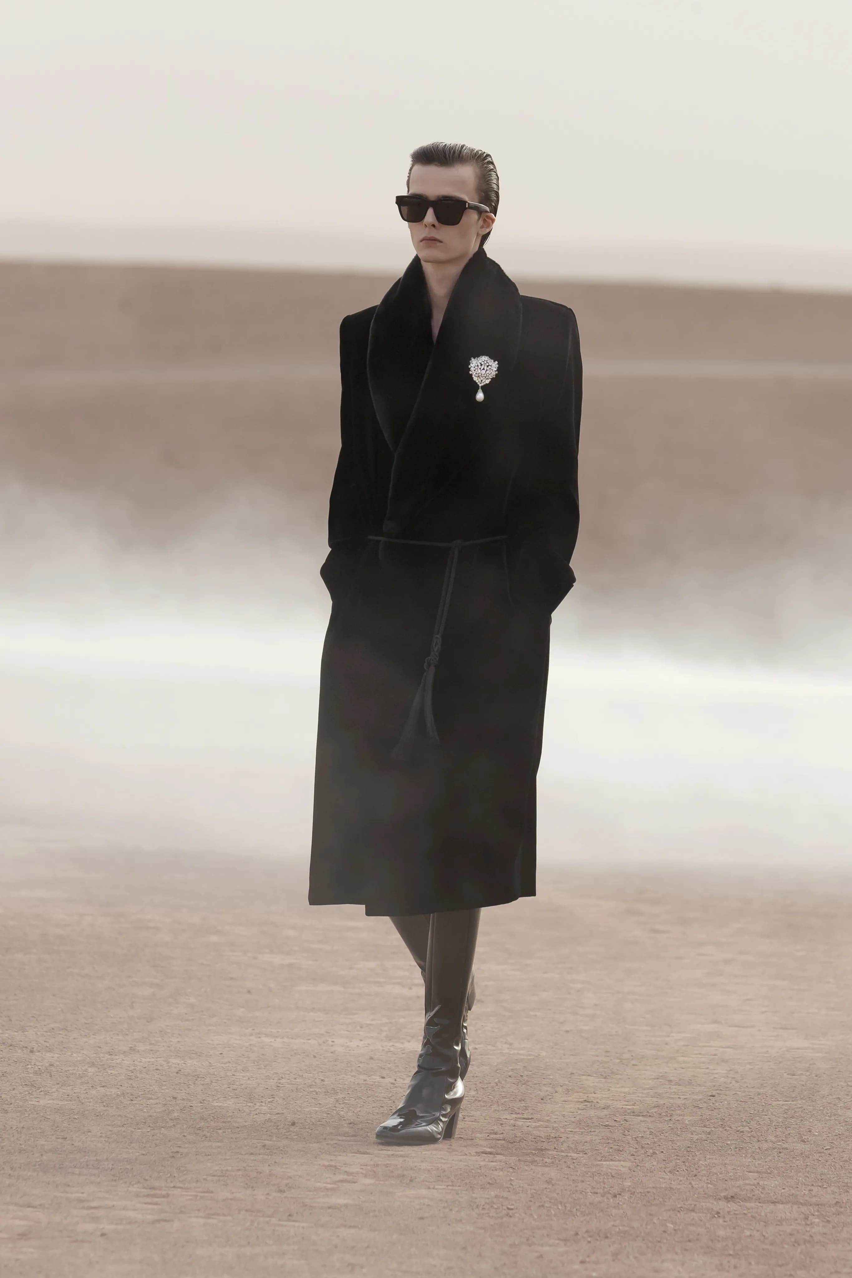 Saint Laurent Spring 2023 Menswear runway look