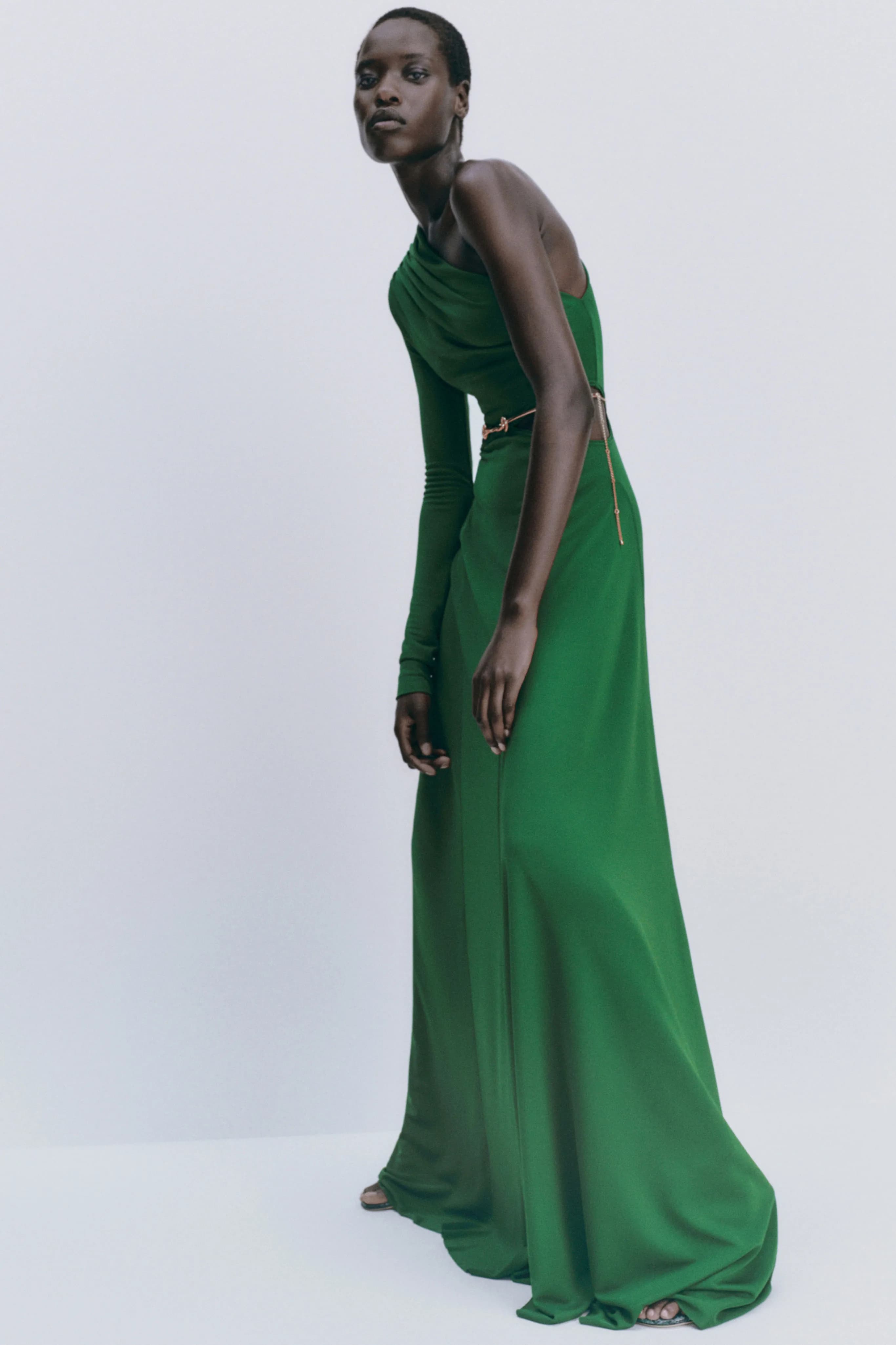Victoria Beckham Resort 2023 runway look
