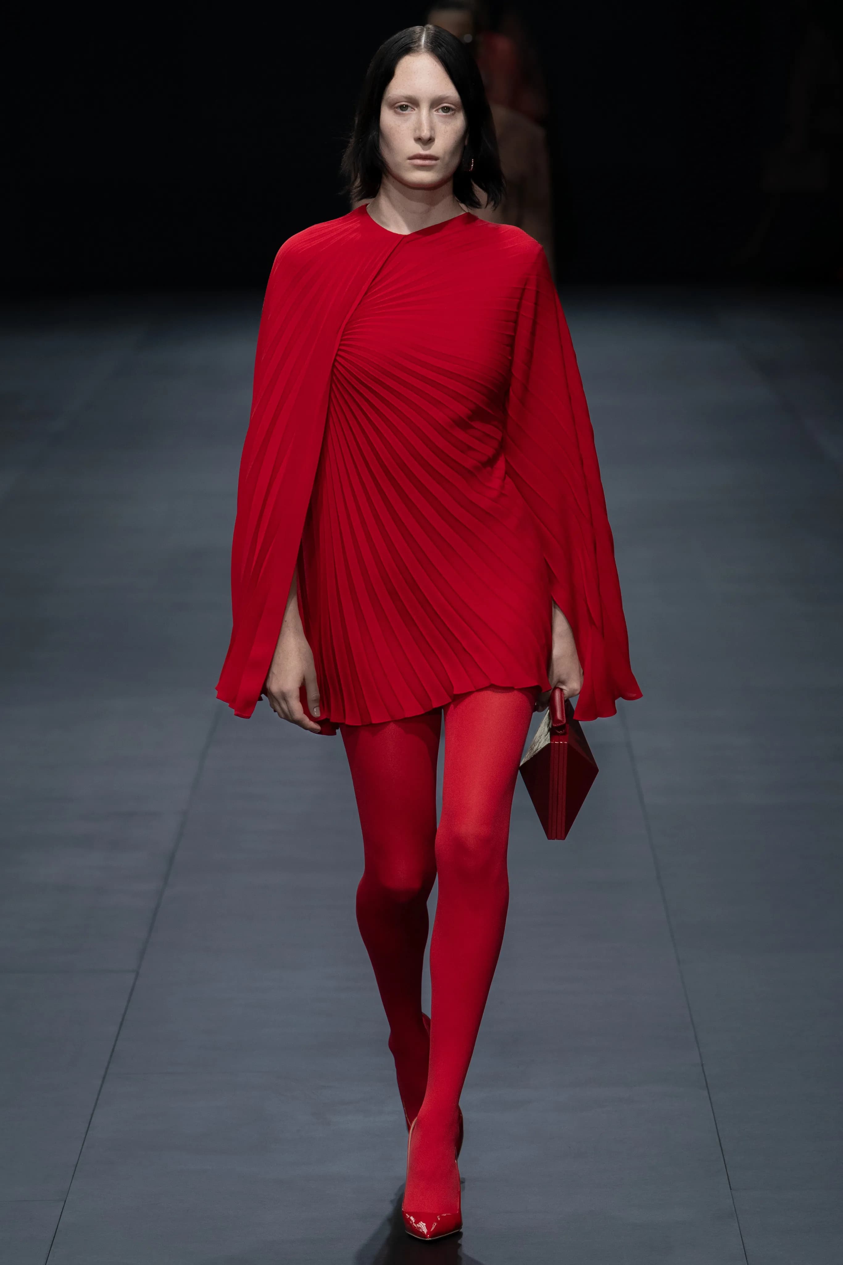 Valentino Spring 2023 Ready-to-Wear runway look