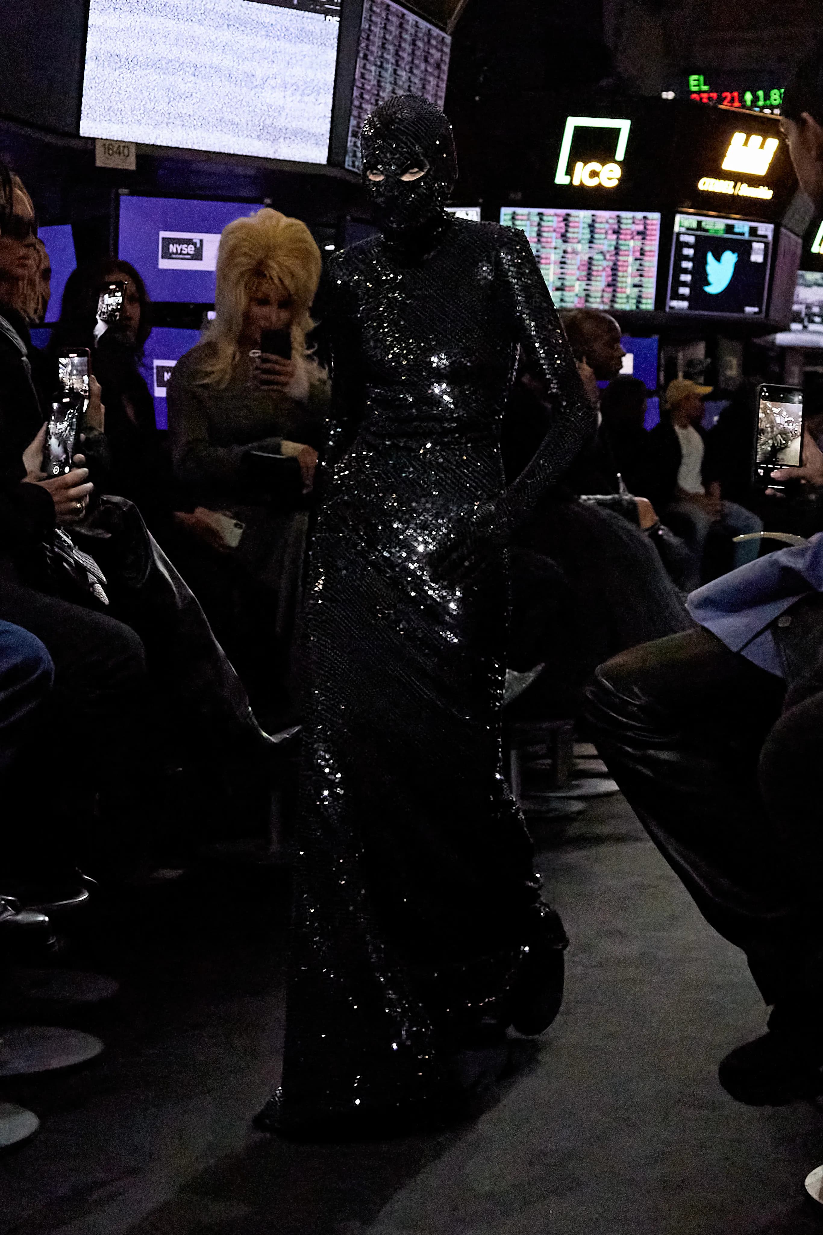 Balenciaga Resort 2023 runway look