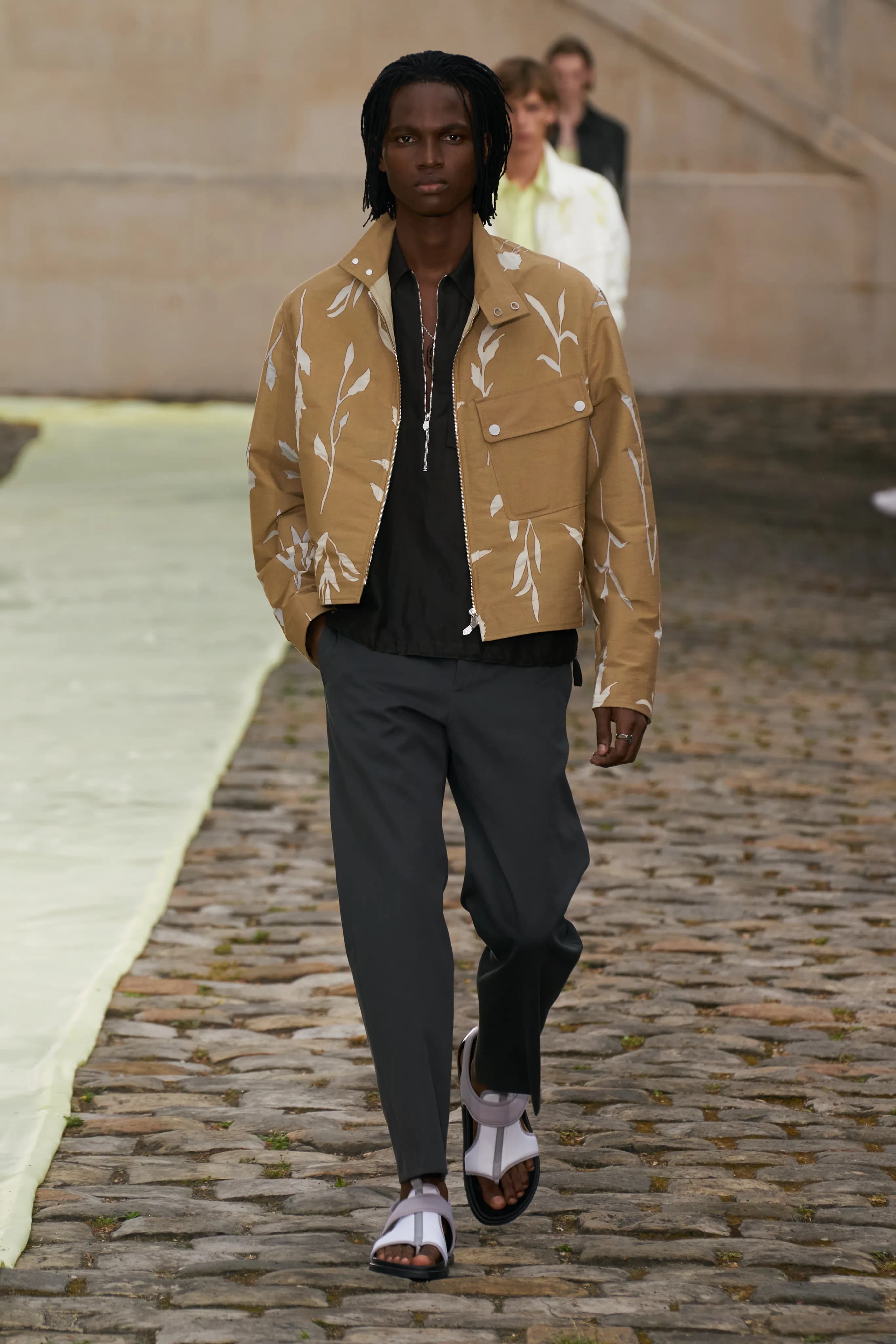 Hermès Spring 2023 Menswear runway look