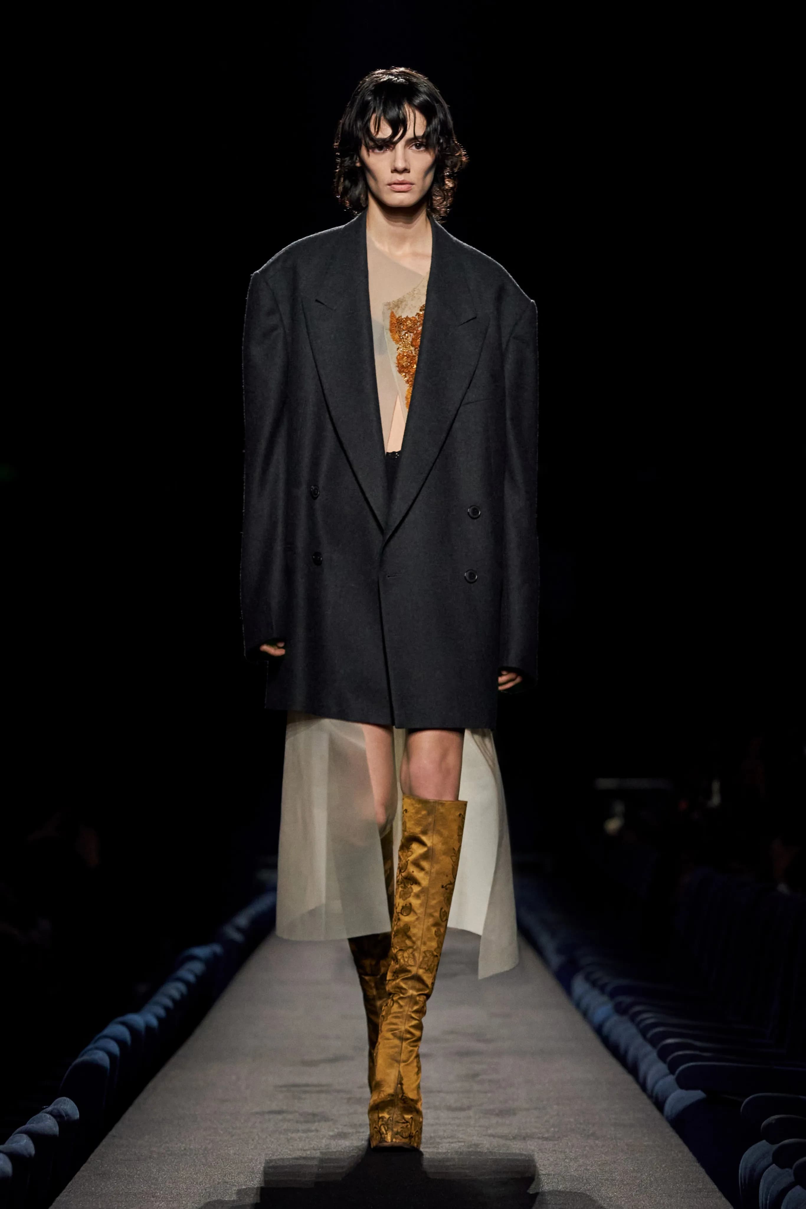 Dries Van Noten Fall 2023 Ready-to-Wear runway look