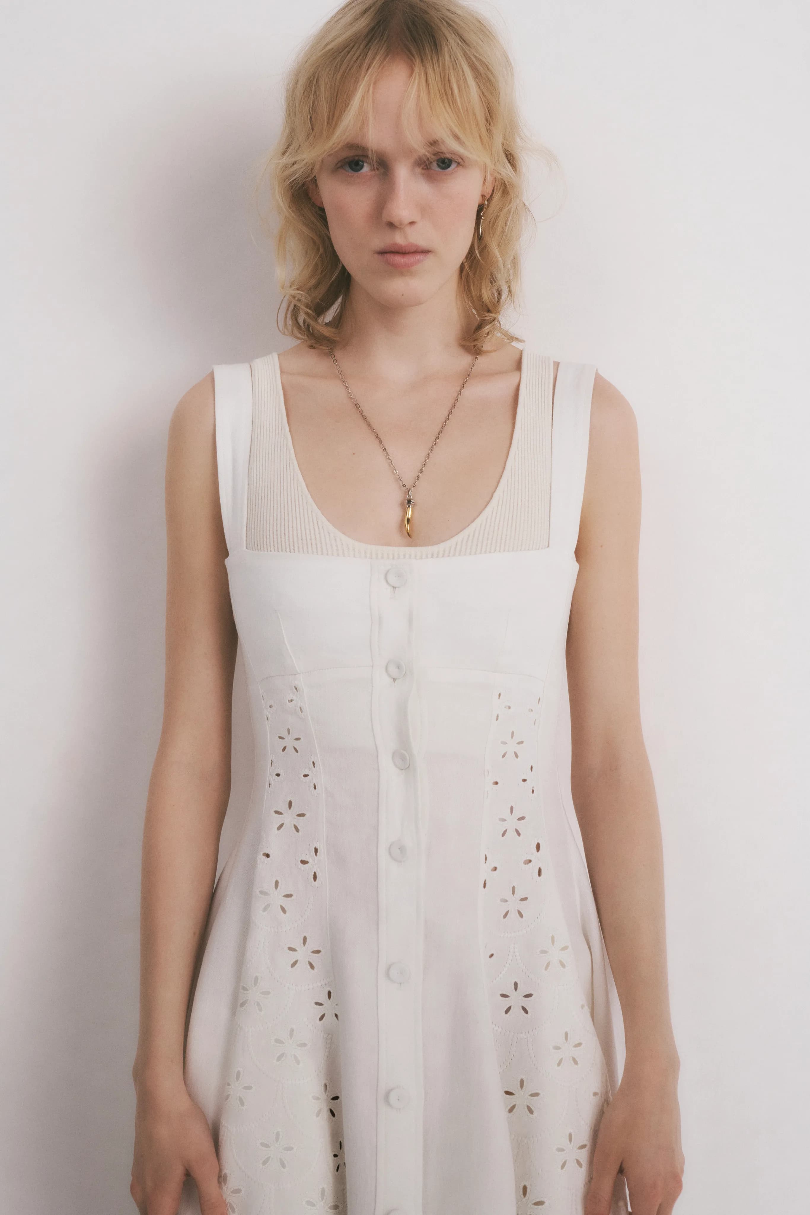 Chloé Pre-Fall 2023 runway look