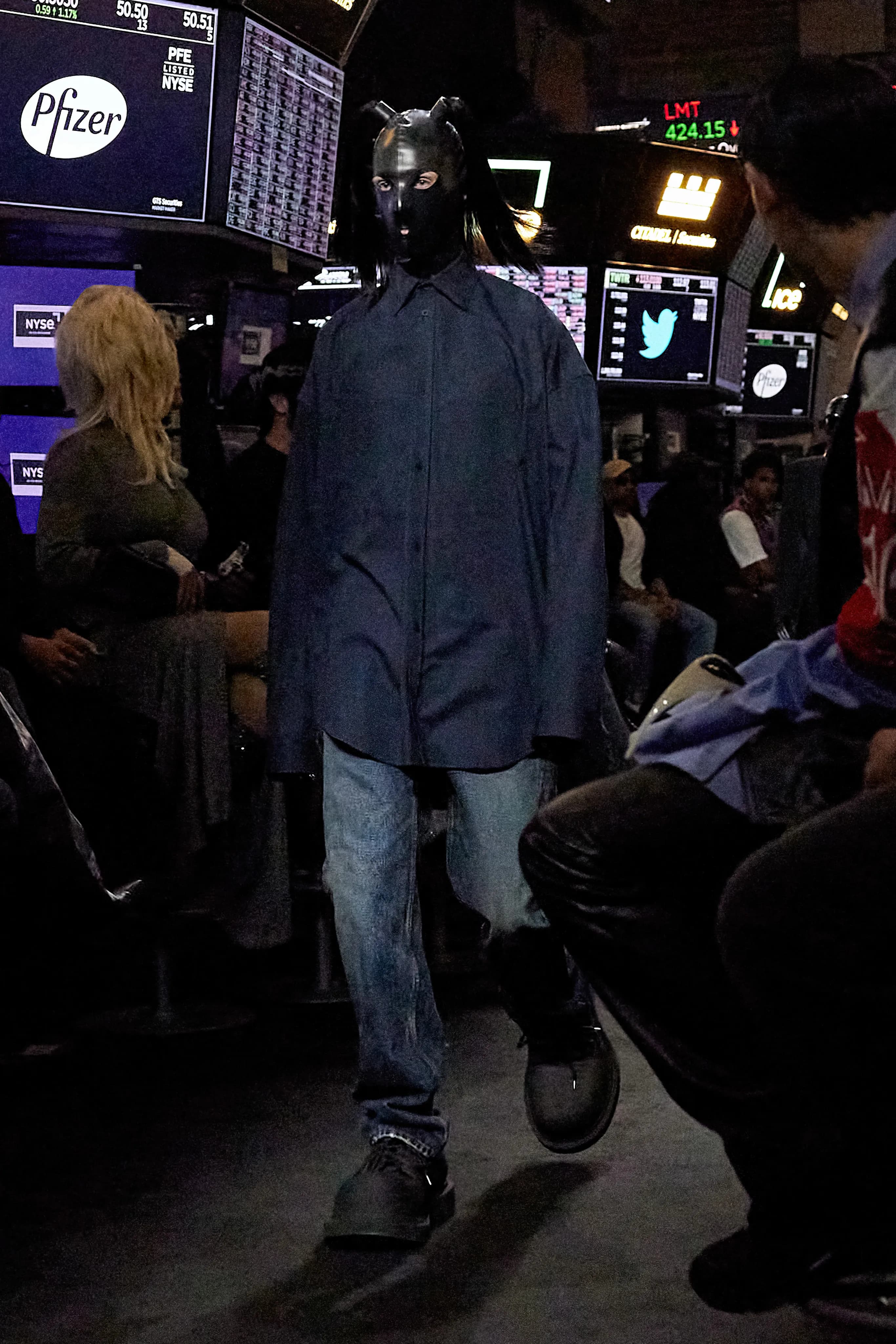 Balenciaga Resort 2023 runway look