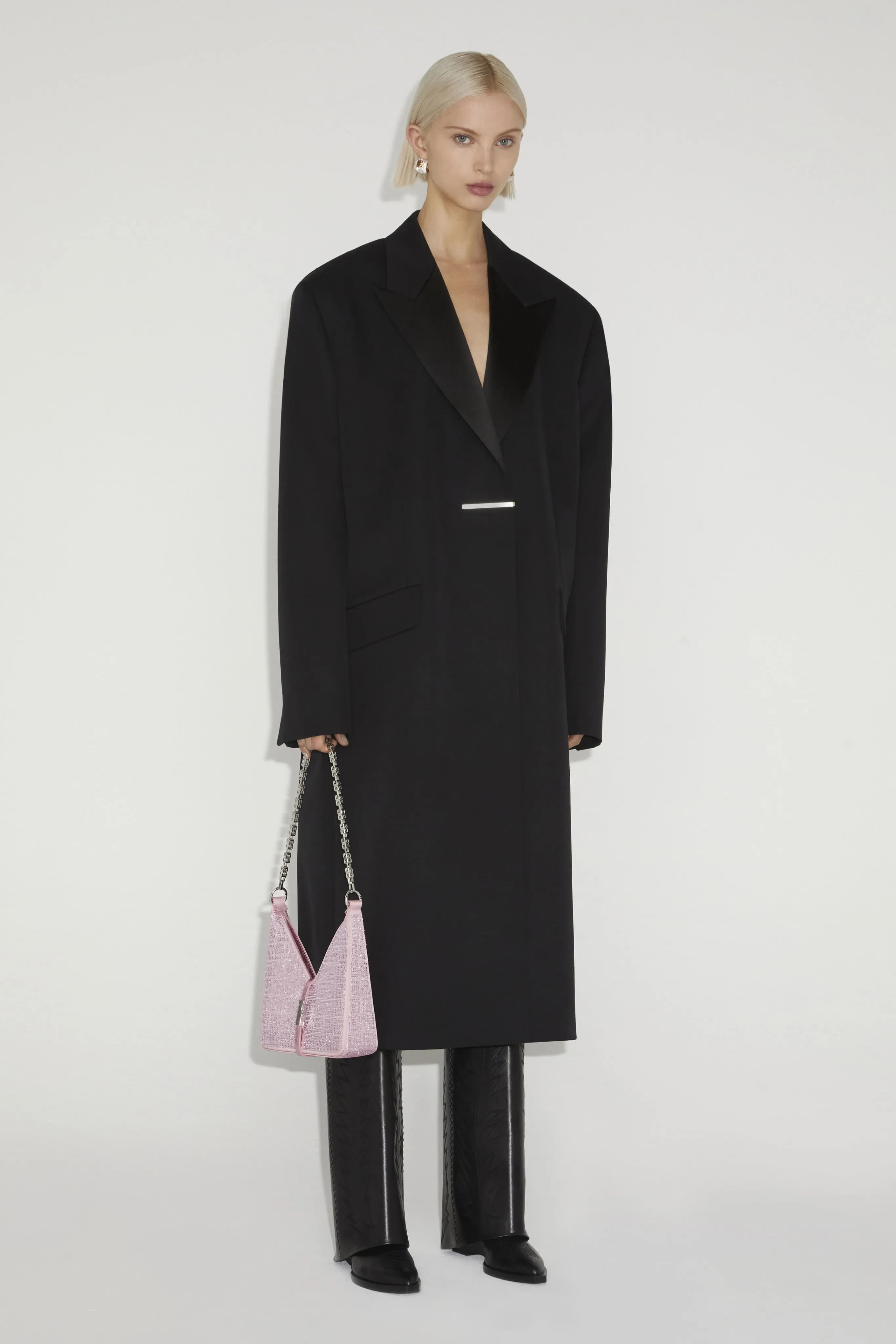 Givenchy Pre-Fall 2023 runway look