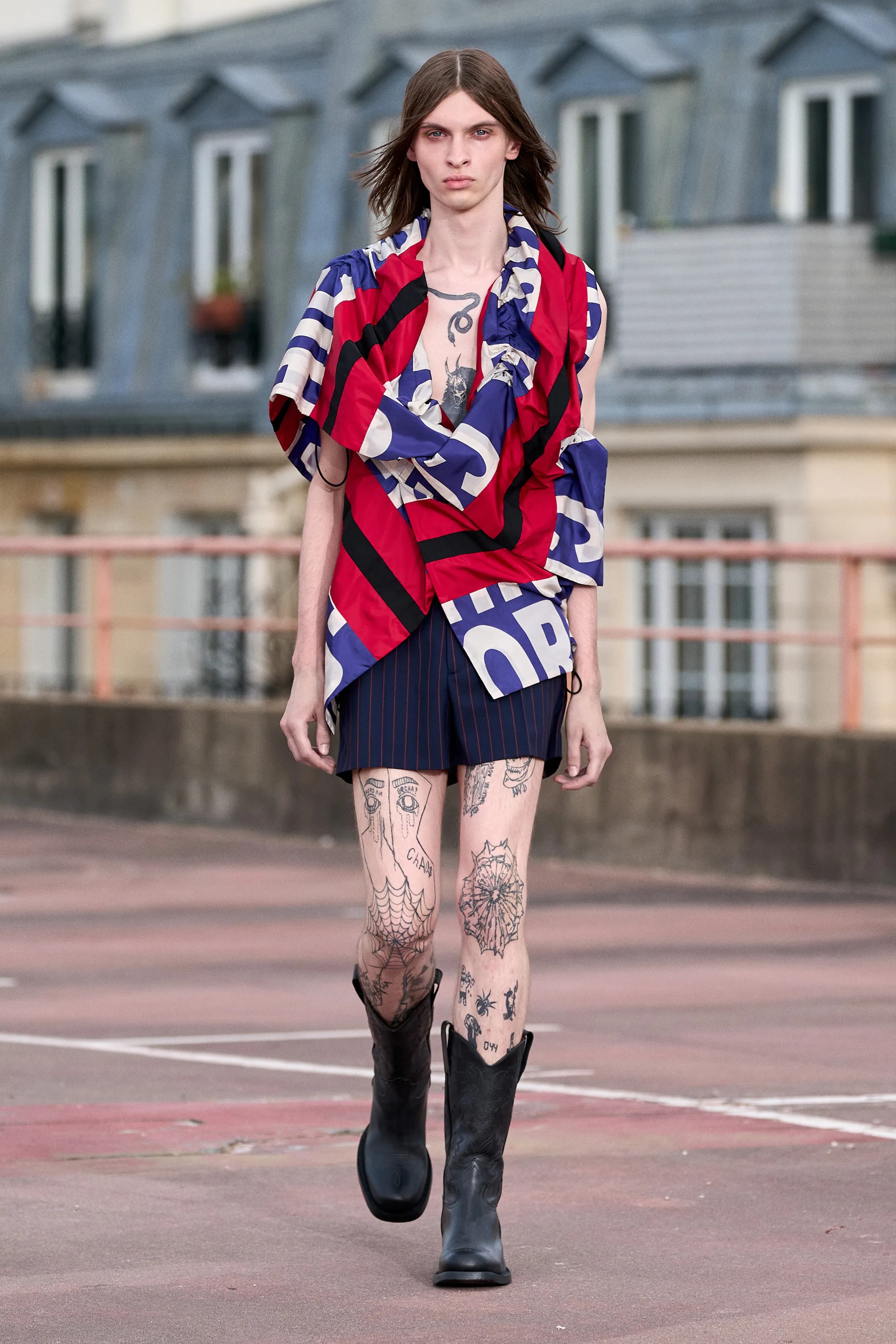 Dries Van Noten Spring 2023 Menswear runway look