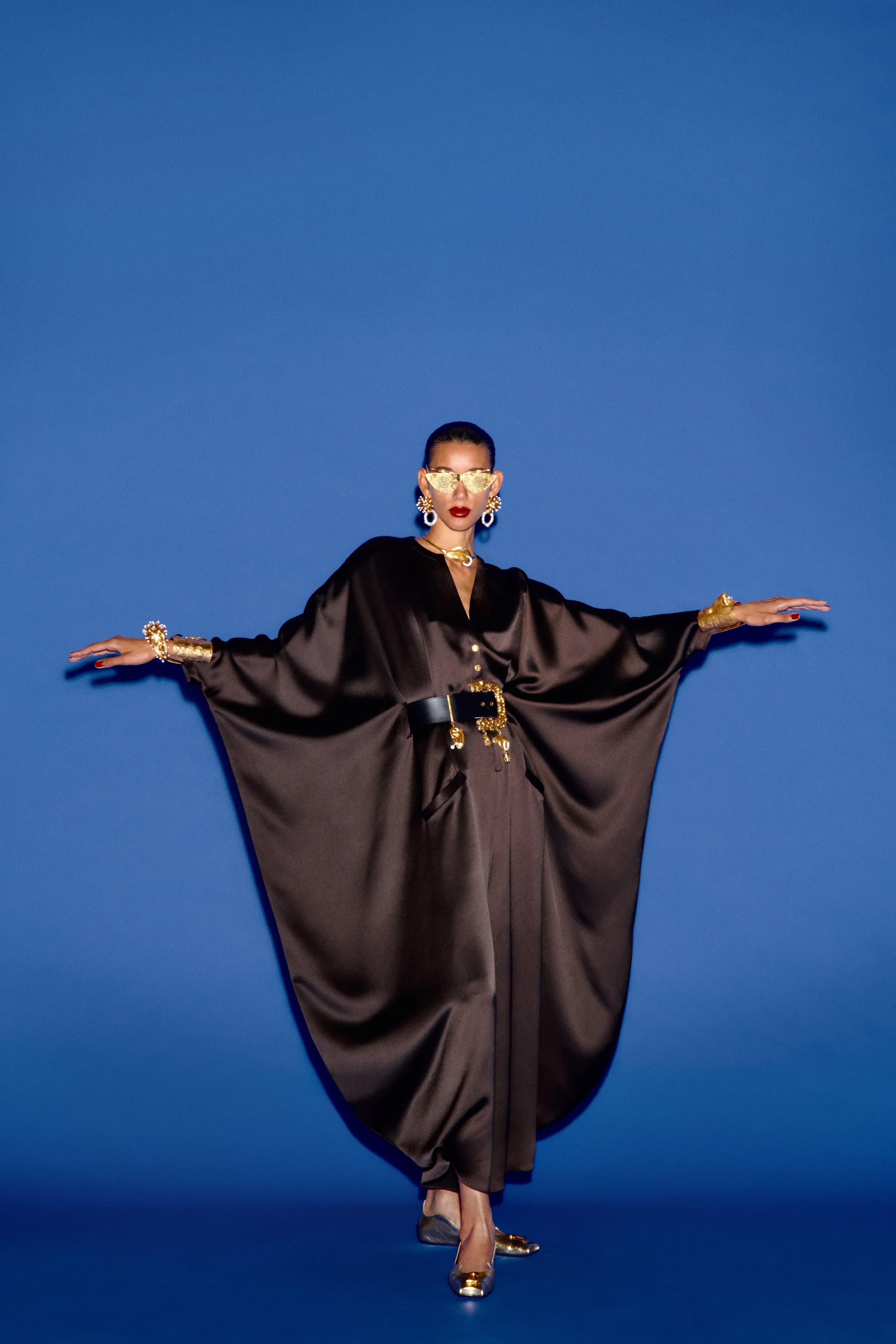 Schiaparelli Spring 2023 Ready-to-Wear runway look