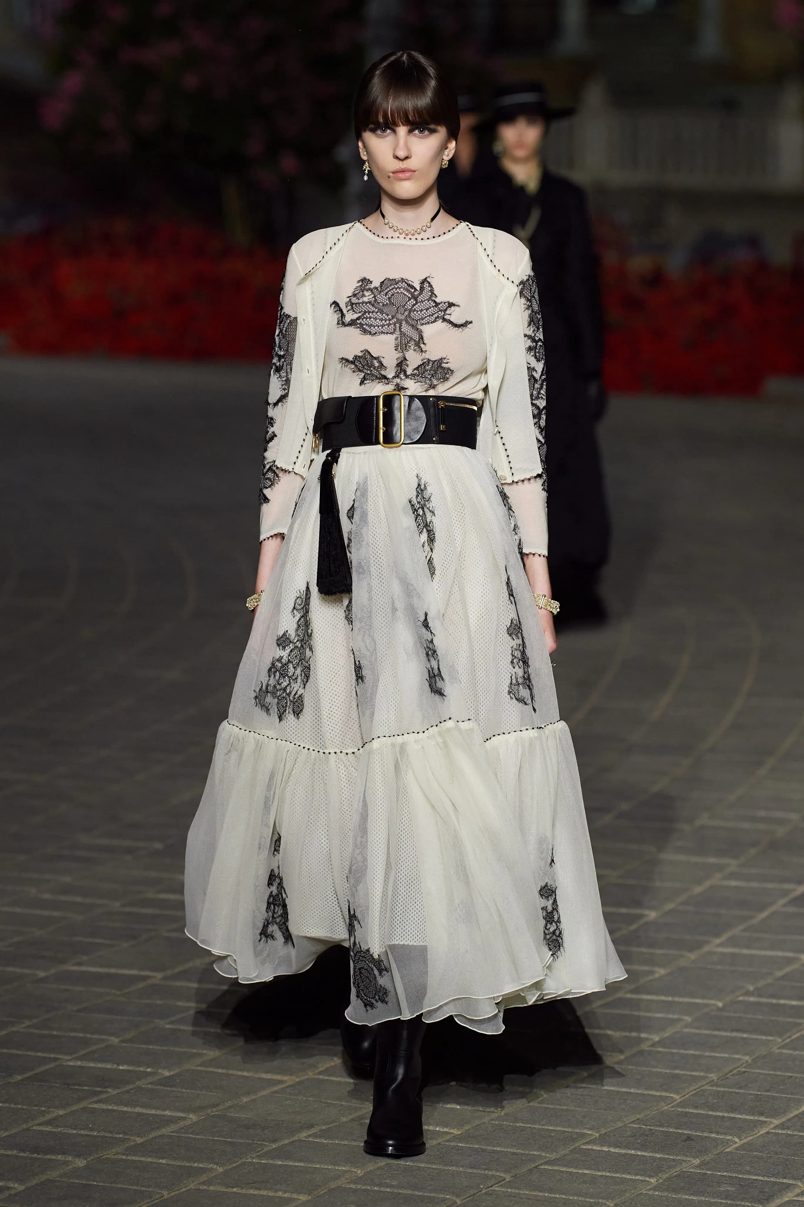 Christian Dior Resort 2023 runway look