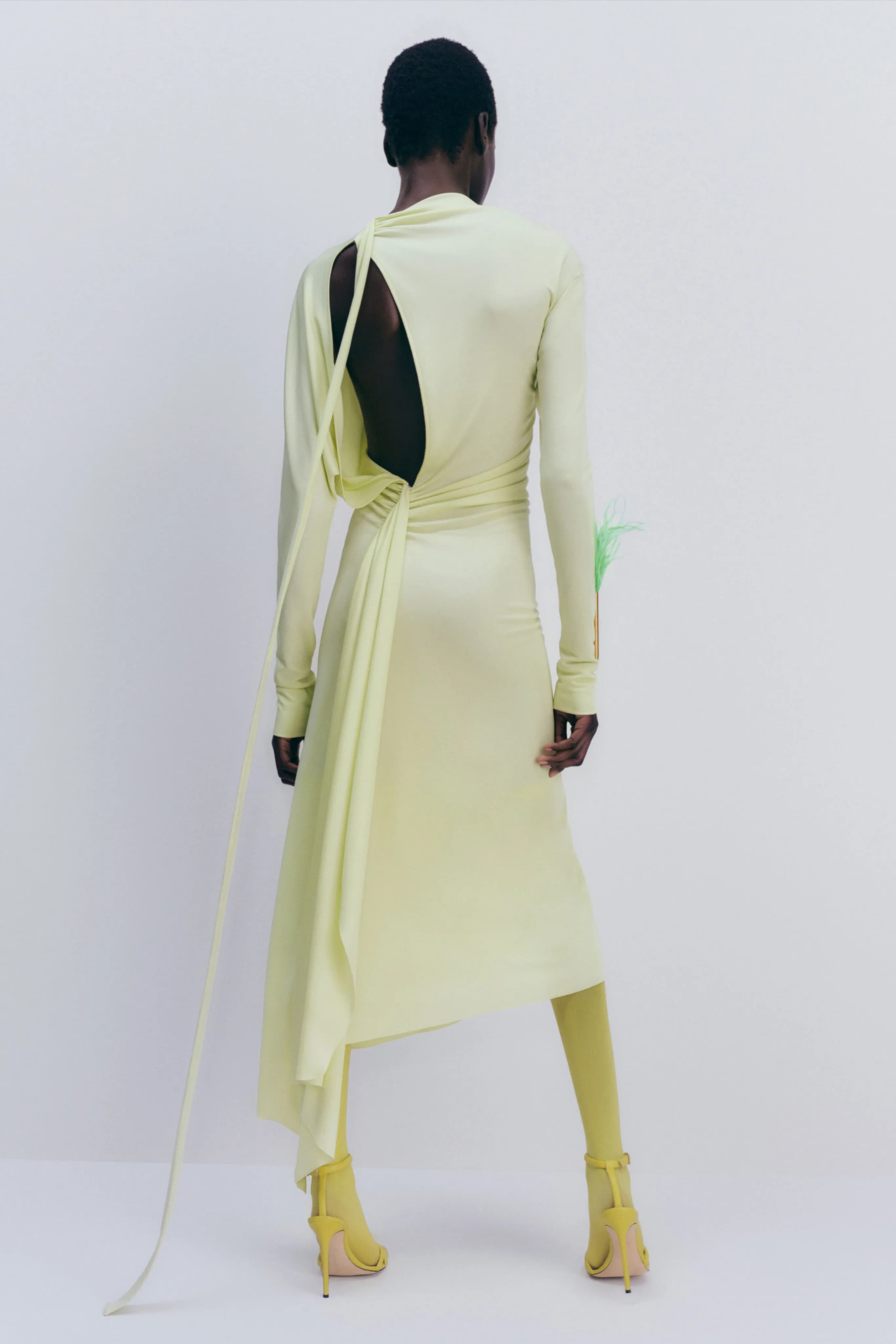 Victoria Beckham Resort 2023 runway look