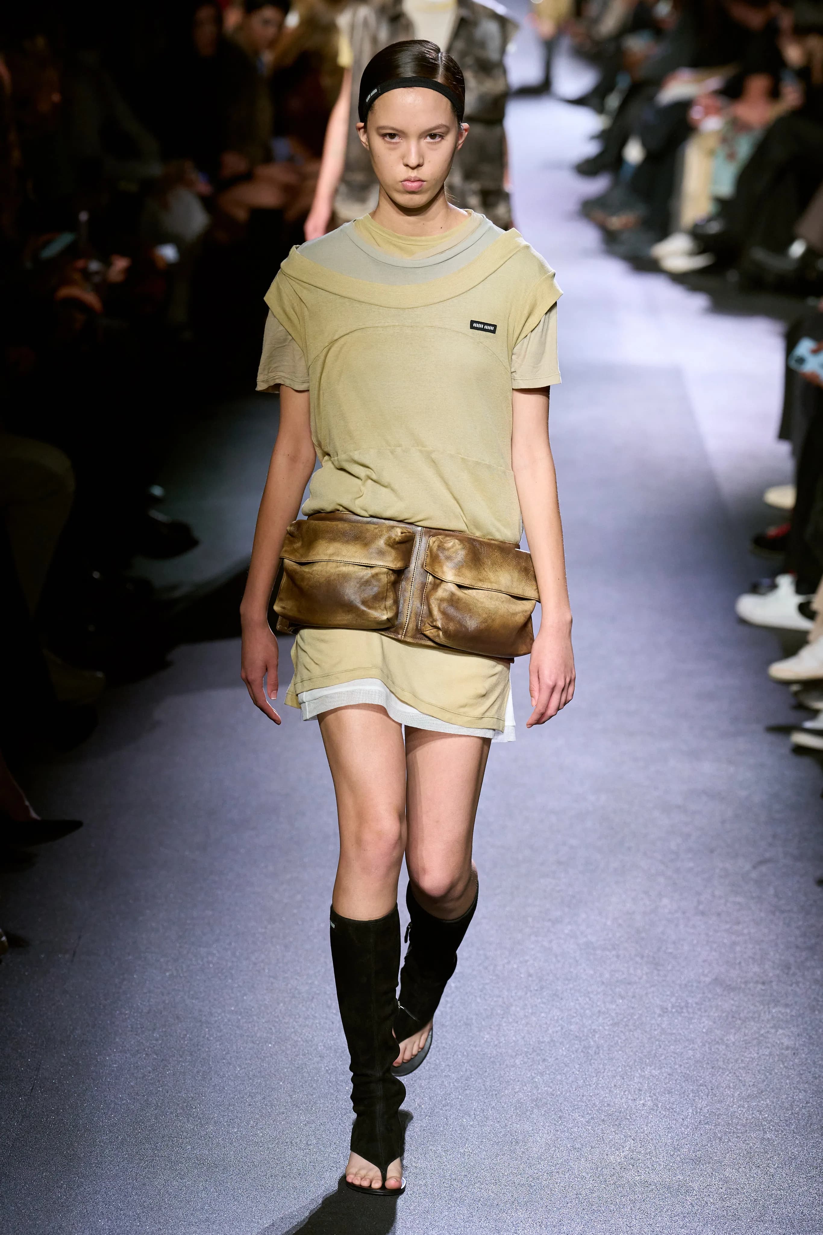 Miu Miu Spring 2023 Ready-to-Wear runway look