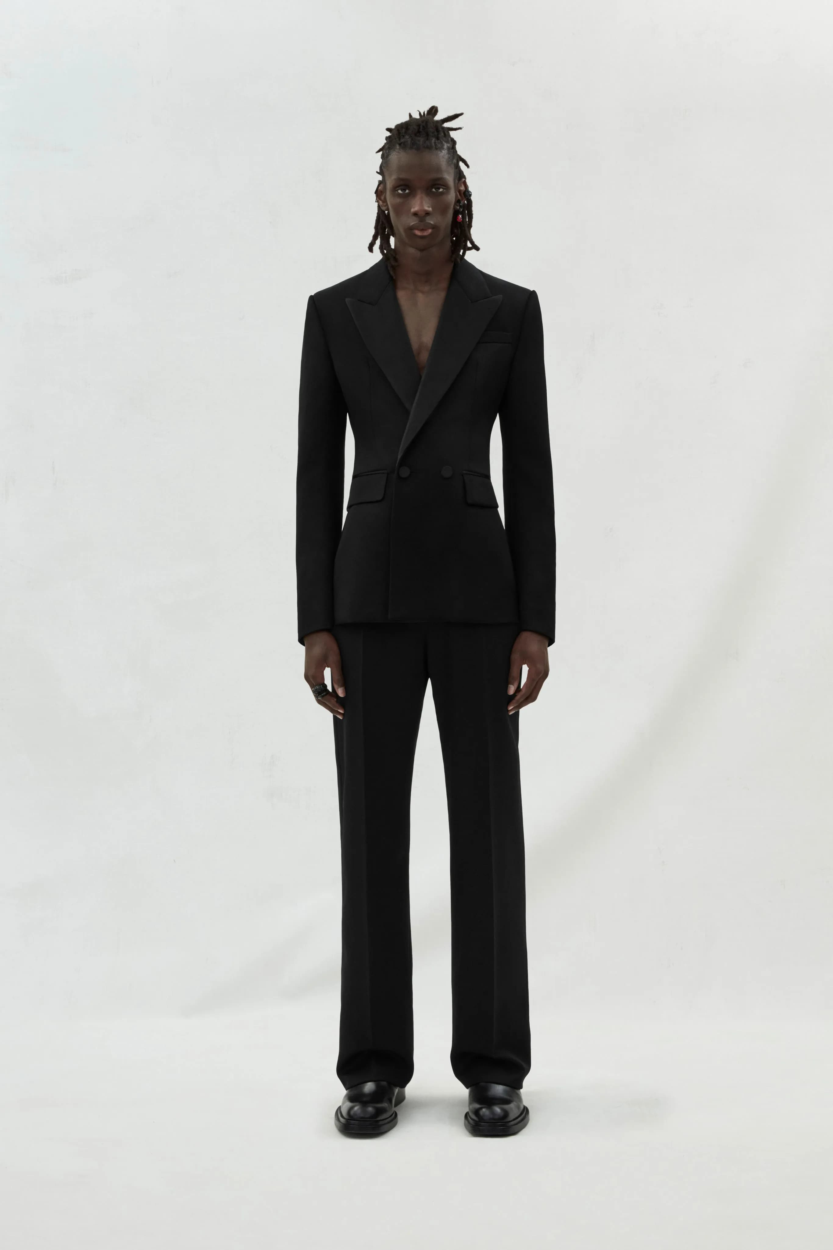 Alexander McQueen Fall 2023 Menswear runway look