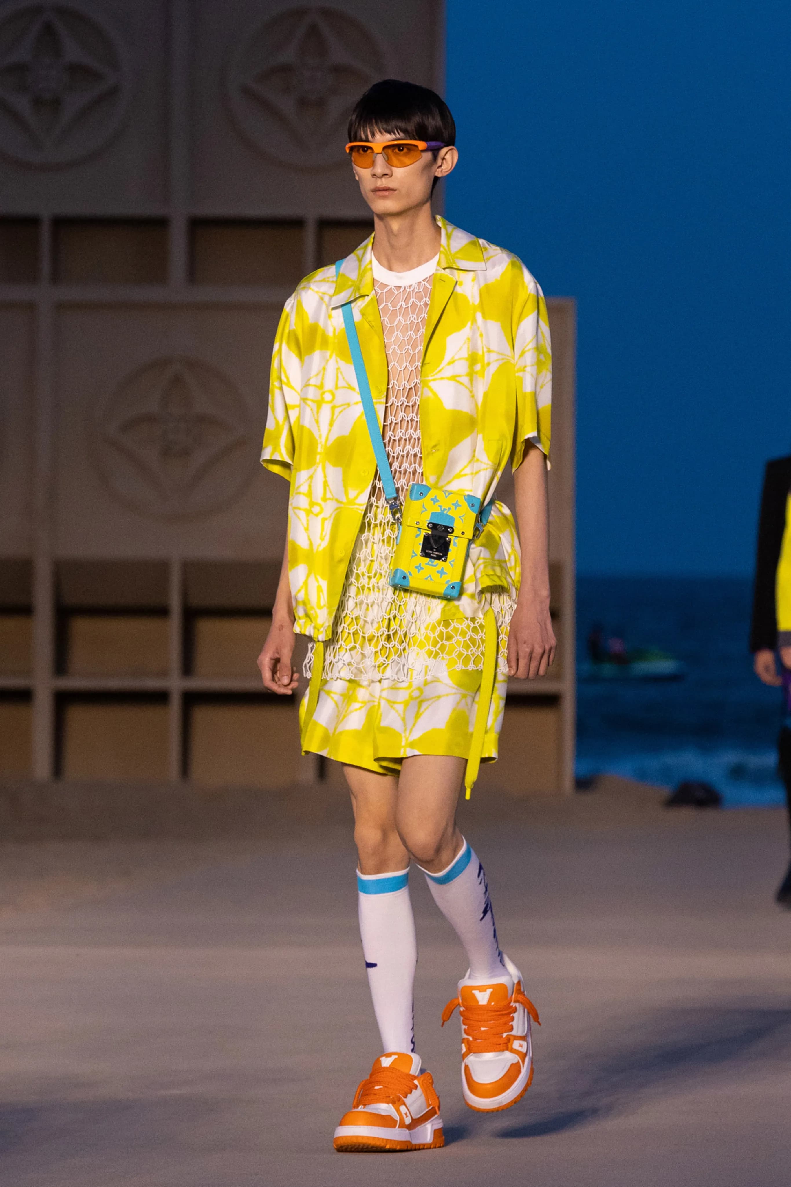 Louis Vuitton Spring 2023 Menswear runway look