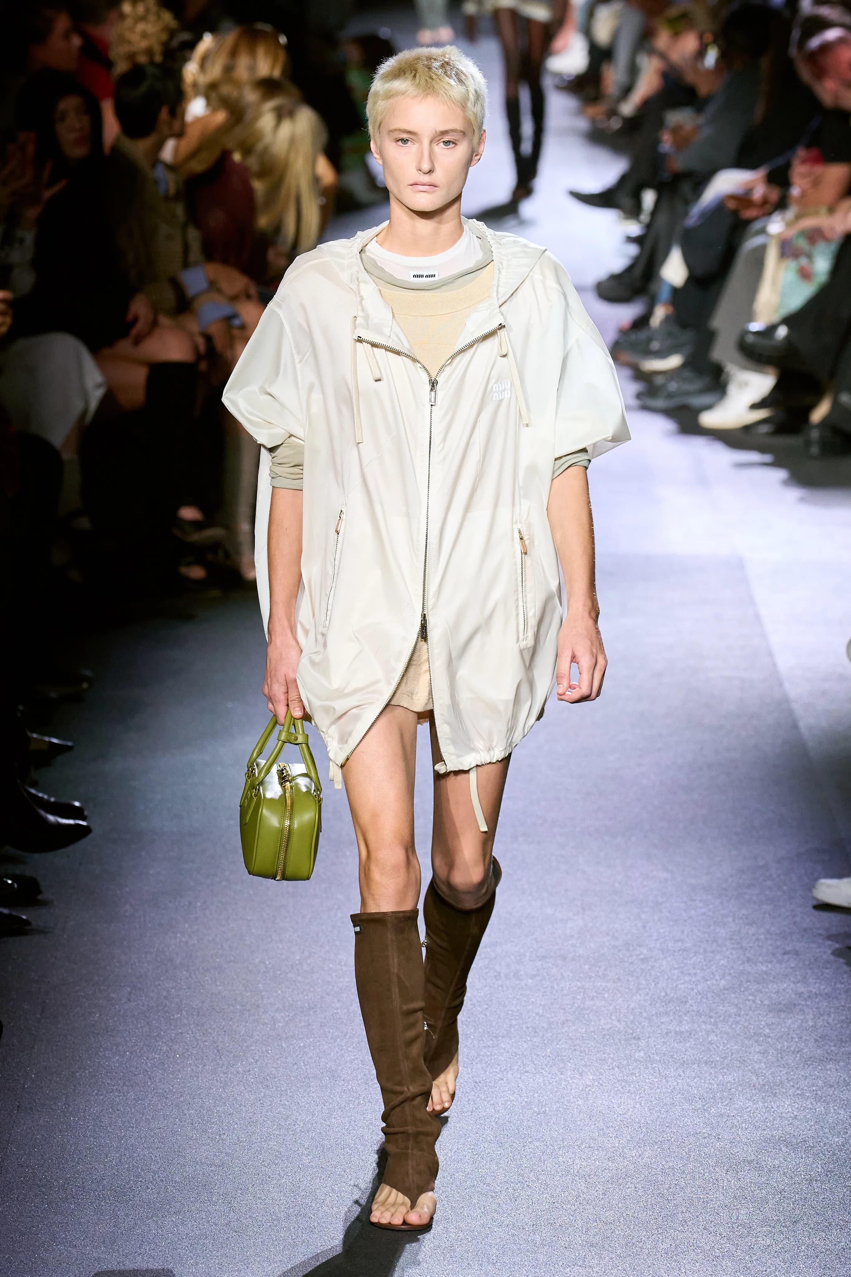 Miu Miu Spring 2023 Ready-to-Wear runway look