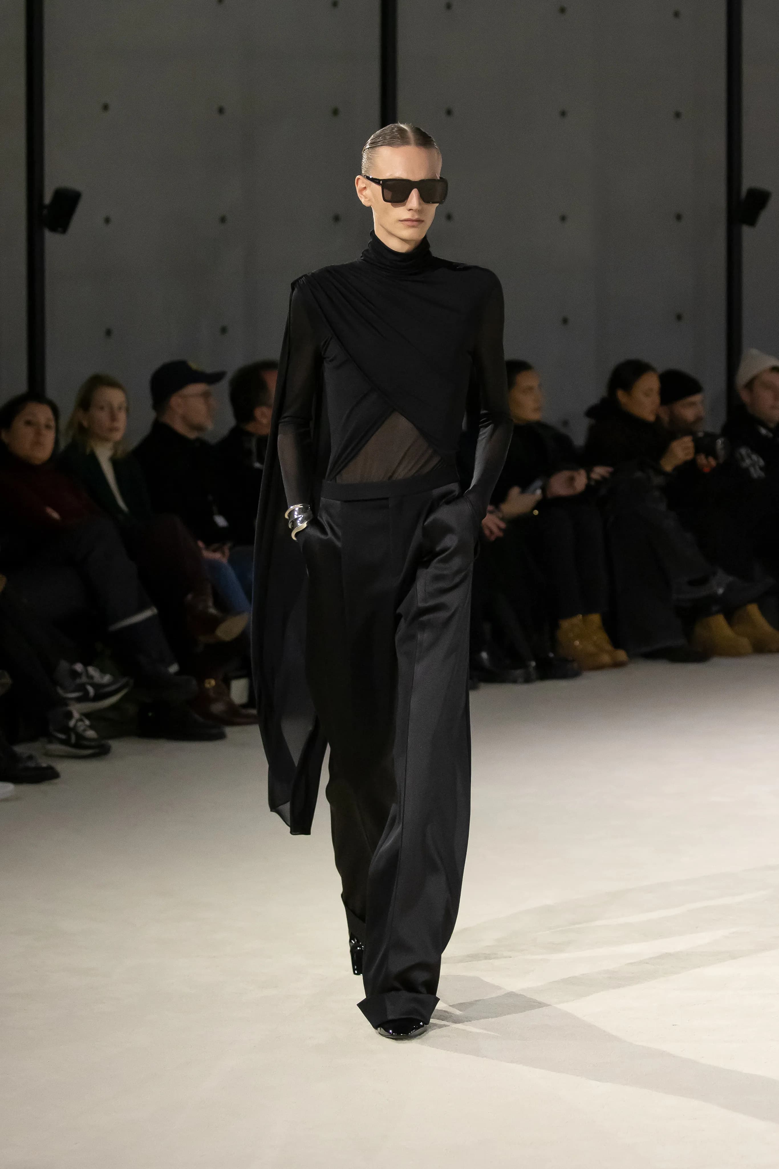 Saint Laurent Fall 2023 Menswear runway look