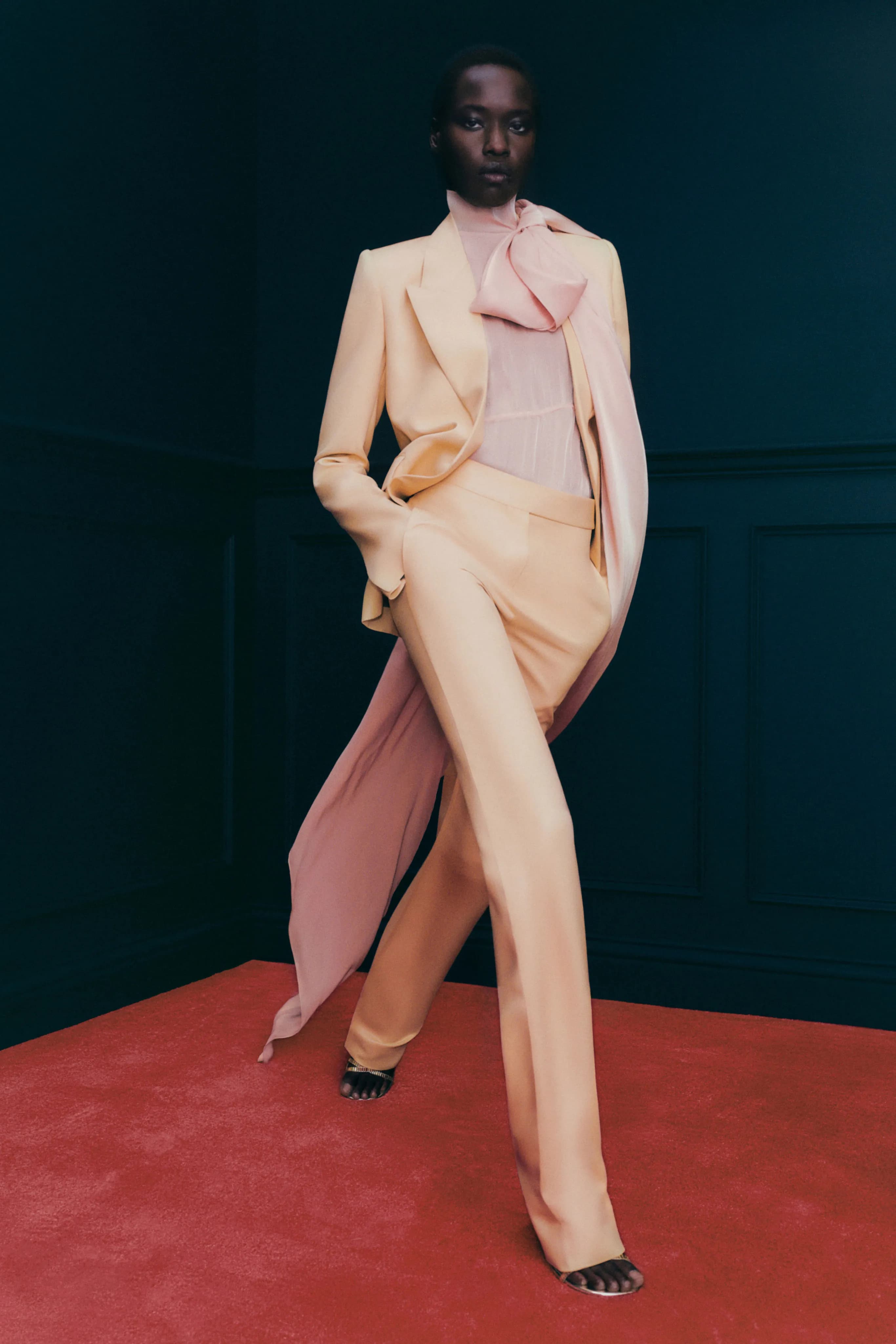 Victoria Beckham Resort 2023 runway look