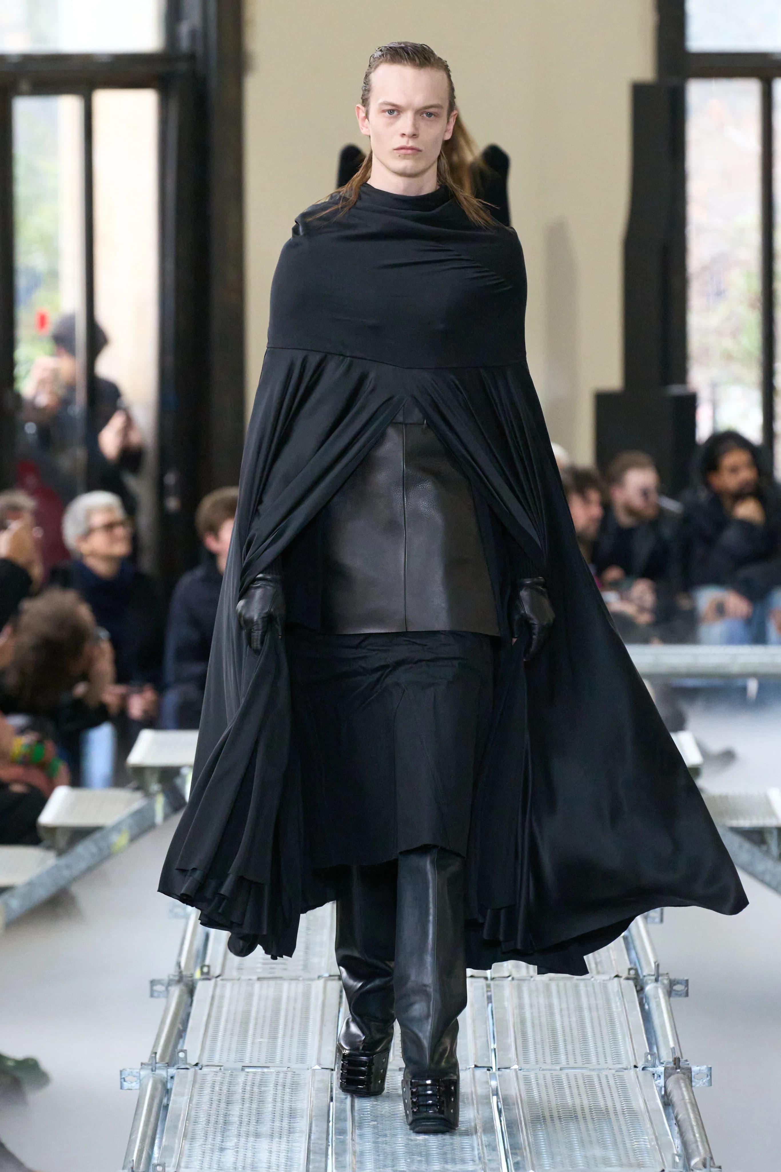 Rick Owens Fall 2023 Menswear runway look